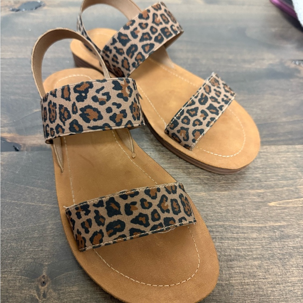 Leopard Print Sandals - Picture 2 of 5